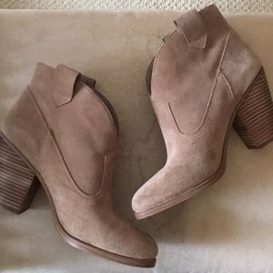 Vince Camuto Booties
